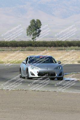 media/Sep-15-2024-Speed Ventures (Sun) [[7a54f7ed2f]]/Yellow Group/Session 1 (Outside Grapevine)/